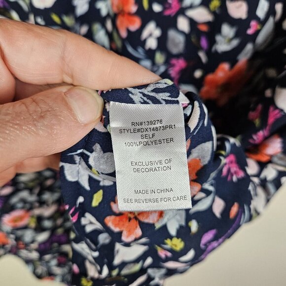 Danielrainn Navy Blue Spring Floral Split Neck Raw Hem Blouse Size 2XL - Picture 11 of 12